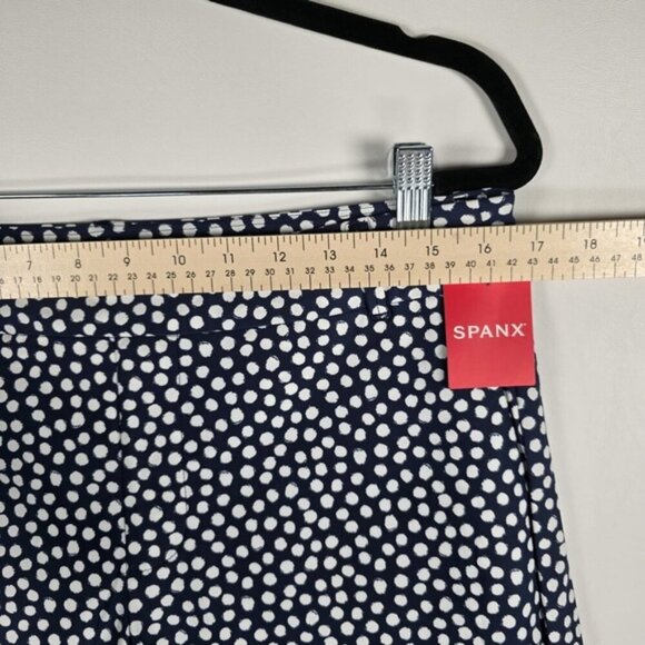 NWT SPANX Sunshine Shorts, 10” Pull On Bermuda Navy Painted Dot 50214R LARGE - Picture 8 of 16
